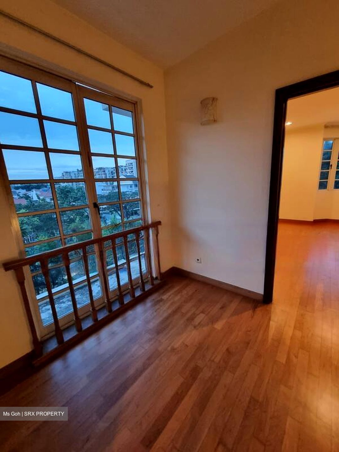 Mera Terrace (D16), Terrace #528274051